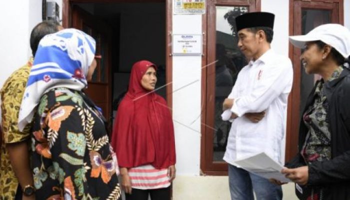 Menteri BUMN Harapkan Nasabah Kredit Mikro di Garut Berkembang