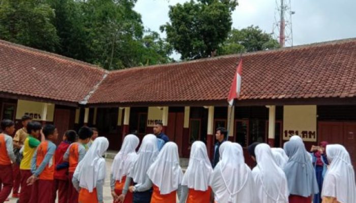 Mahasiswa Garut Sosialisasikan Tiga Gerakan Bebas Gempa pada Siswa SD