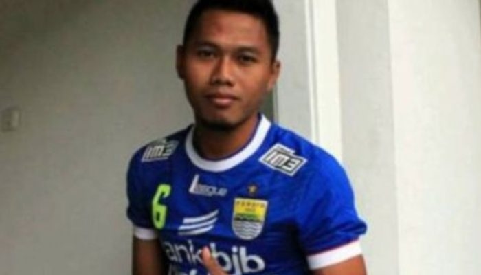 Bek Kiri Tony Sucipto “Good Bye” dari Persib