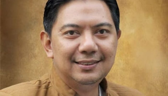 Mungkin Ini Calon Senator Pilihan Anda, Siapakah Sapei ST?