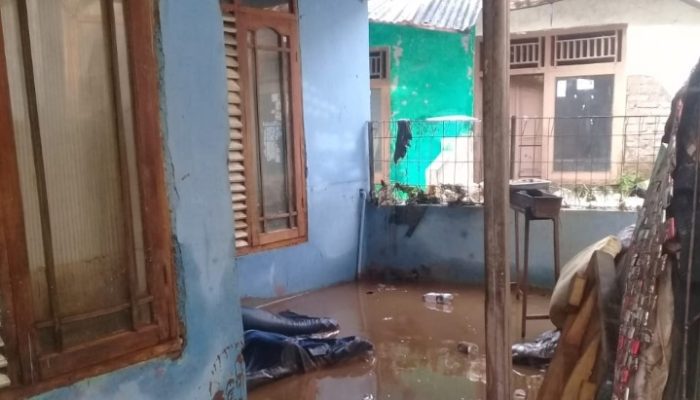 Warga Haurpanggung yang Rumahnya Terendam Banjir Masih di Pengungsian