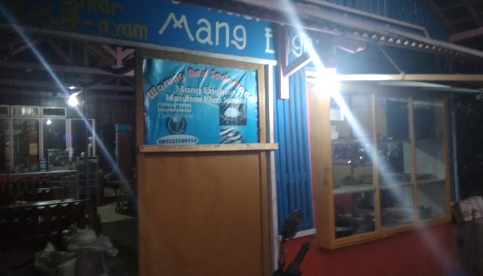Mang Engkun, Resto Khas Sunda Cukup Lengkap di Pantai Rancabuaya
