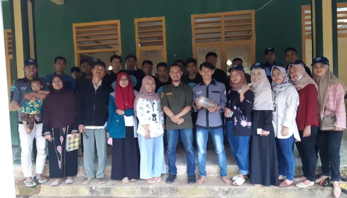 Mahasiswa Ajari Warga Cisewu Soal Budidaya Jamur Tiram Lewat Seminar