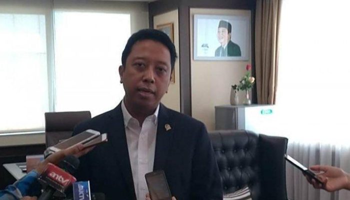 KPK Tangkap Ketua Umum PPP Romahurmuziy di Surabaya