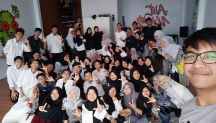 Bedah Buku Littera Disambut Antusias Para Milenial Garut