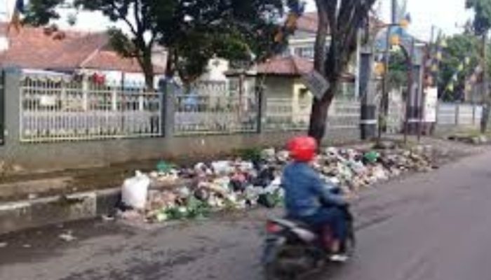 Untuk Tanggulangi Sampah Pemkab Garut Akan Beli Peralatan dari China