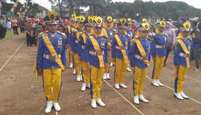 Paskibra SDN Regol 7 Ikut Meriahkan Pembukaan O2SN Garut