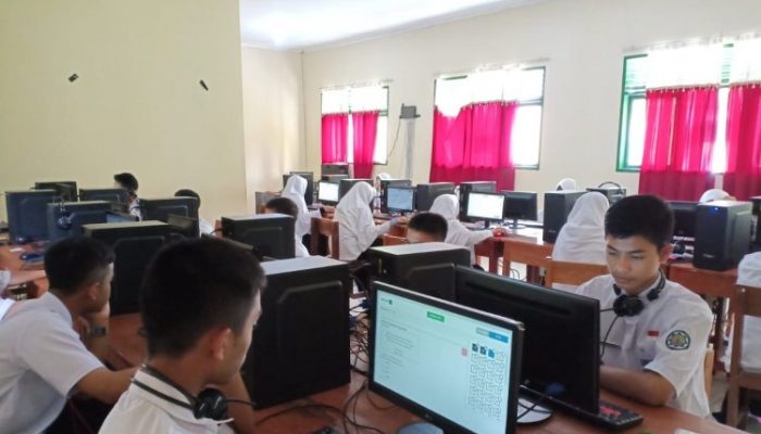 Terkendala Faktor Teknis, Hanya 151 SMP di Garut Gelar UNBK