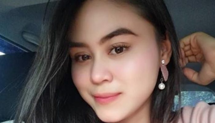 Dinikahi Artis Terkenal, Wanita Cantik Ini Rela Hidup di Kost Sempit