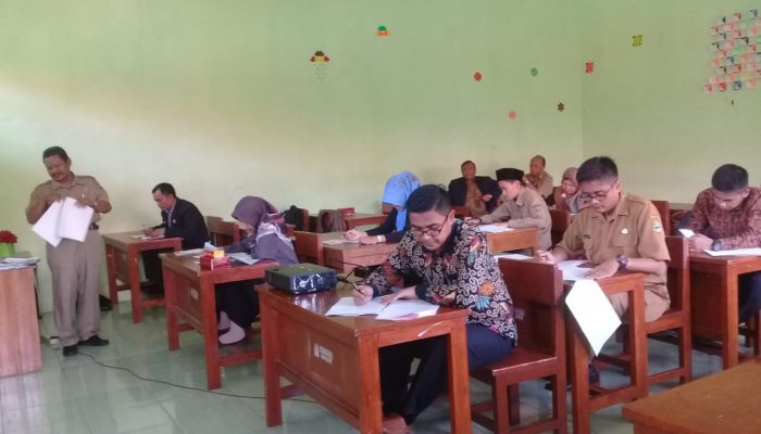 Pendidik Sekolah Kejuruan di Garut Ikuti Seleksi Guru Berprestasi