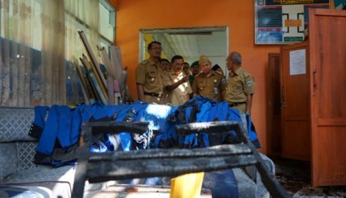 Pemkab Garut Segera Perbaiki SMPN 1 Leuwigoong yang Terbakar
