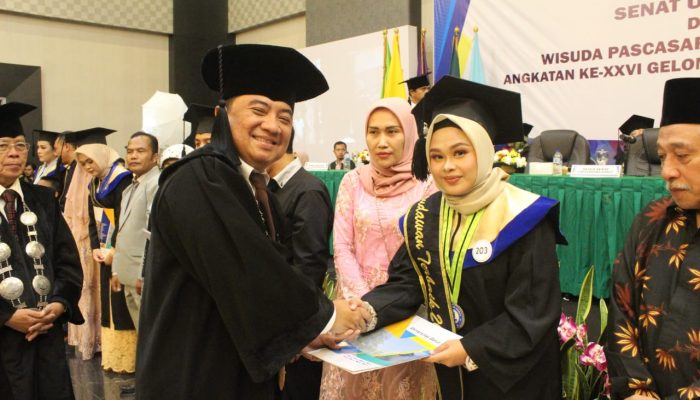 Uniga Kembali Mewisuda 268 Lulusan, Kali Ini Diselenggarakan di Hotel