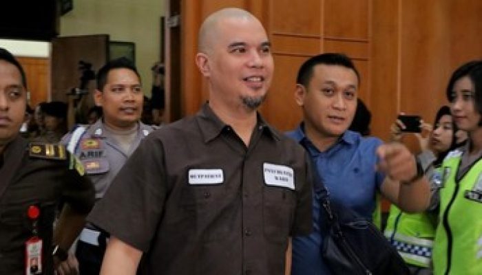 Usai Vonis di PN Surabaya, Ahmad Dhani Kembali ke Jakarta