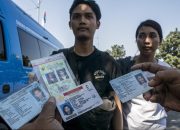 Di Terminal Cicaheum, Warga yang Turun dari Bis Diperiksa Dokumen Kependudukannya