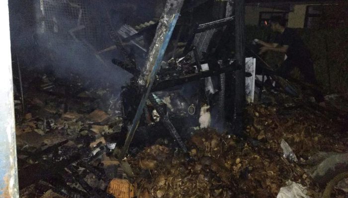 Satu Rumah Tambah Uang Rp50 Juta Hangus Terbakar di Cikajang