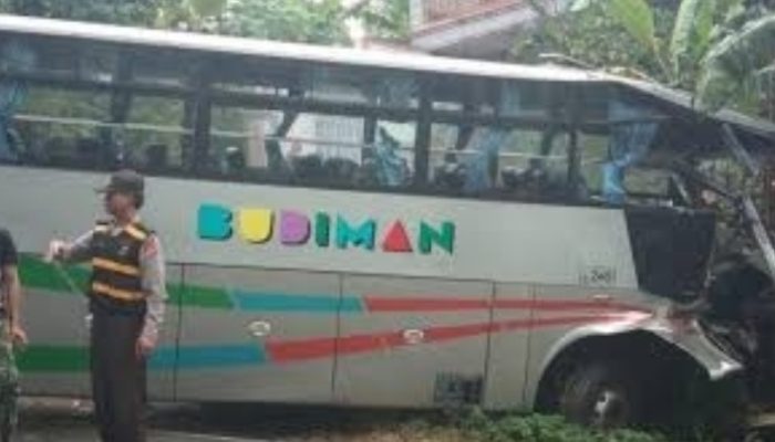 Tabrakan Beruntun Terjadi di Jalan Garut-Tasikmalaya, Libatkan Tiga Kendaraan