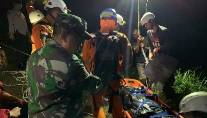 Korban Tewas Jatuh ke Jurang di Tasikmalaya Dievakuasi Basarnas