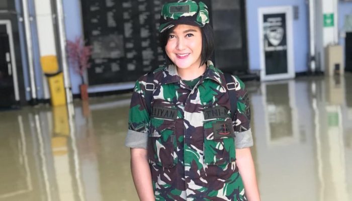 Mantan “Mojang Kameumeut Garut” Jadi Pramugari VIP TNI AU