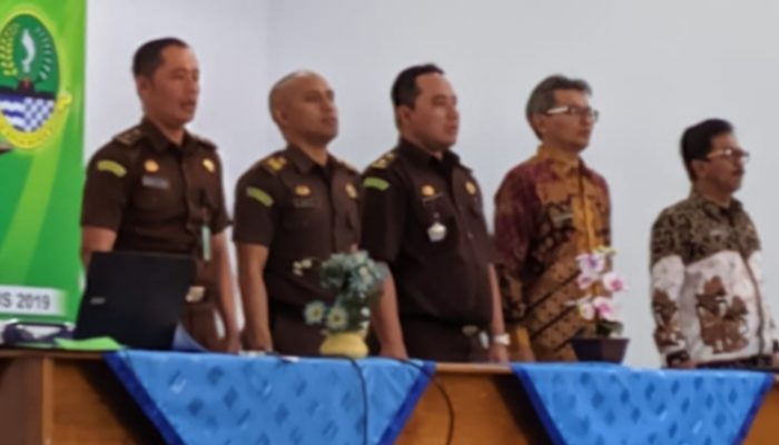 Sosialisasi Program Jaksa Sahabat Guru di Garut Singgung Alokasi Anggaran Sekolah