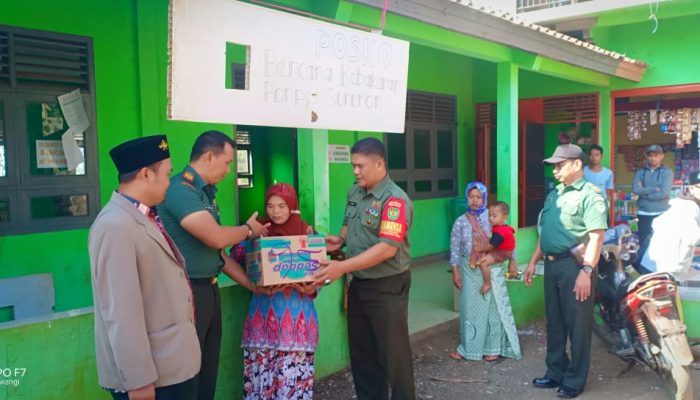 TNI di Garut Beri Bantuan kepada Korban Kebakaran Rumah di Pasirwangi