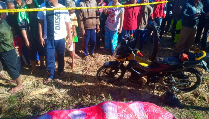 Seorang Lelaki Ditemukan Tergeletak Sudah Meninggal di Sebuah Parit