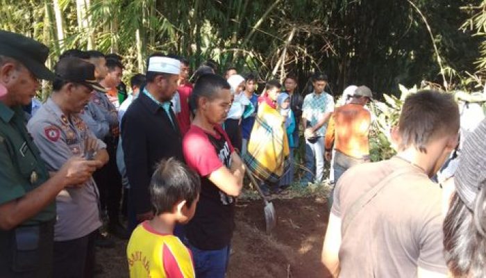 Niat Membela, ER Malah Bacok Anak Sendiri saat Berkelahi dengan Temannya