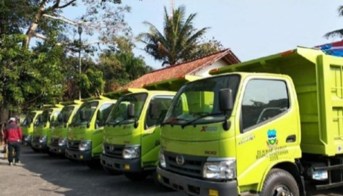 15 Truk Baru Disebar ke Kecamatan di Garut untuk Atasi Sampah