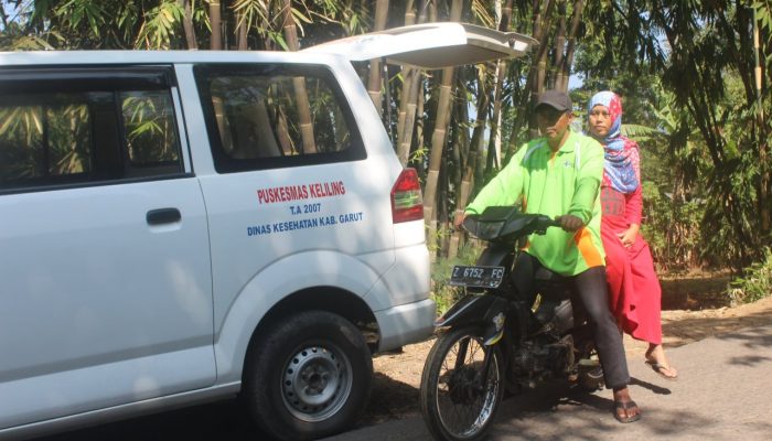 Di Puskemas Cihurip, Ojeg Jadi Ambulans TOP De Amor