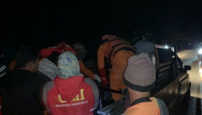 Petugas SAR Temukan Jasad Korban Kapal Terbalik di Perairan Garut
