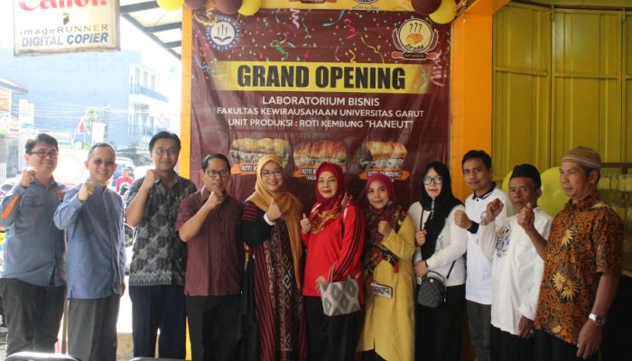 Fakultas Kewirausahaan Uniga Dirikan Laboratorium Bisnis “Roti Kembung Haneut”