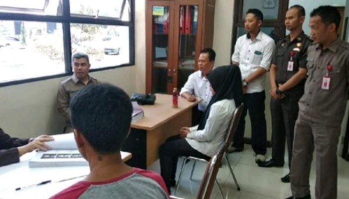 Kasus Video Seks “Vina Garut” Segera Disidangkan