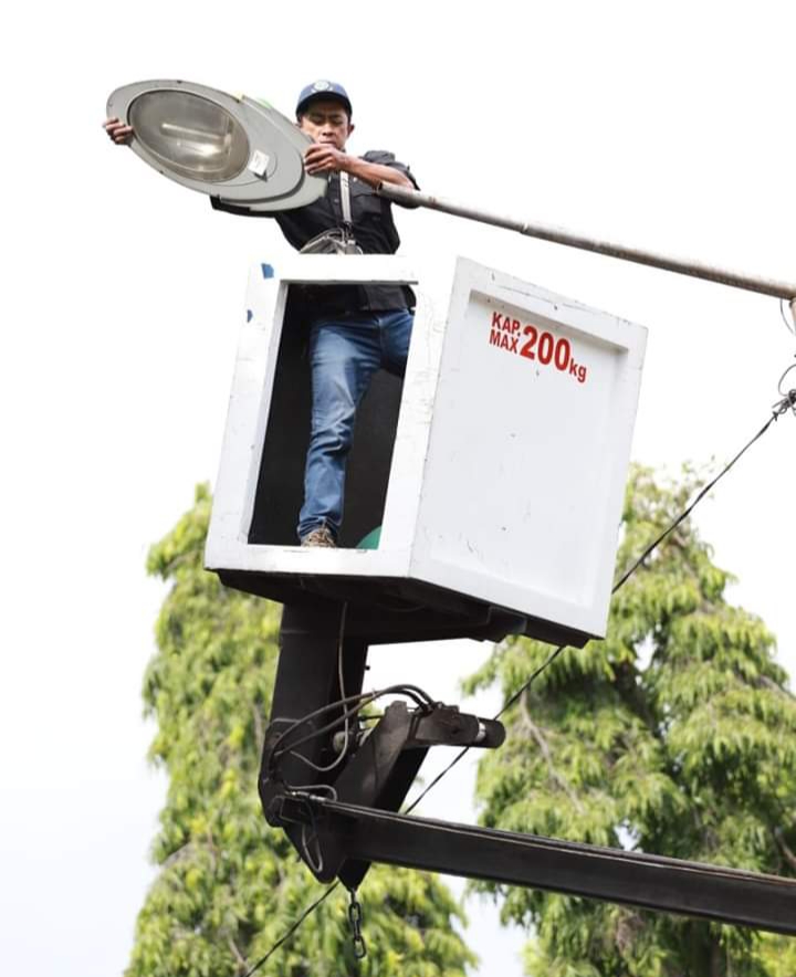 Lampu2