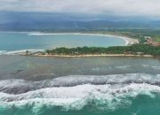 Sambut Wisatawan, Pemkab Garut Percantik Kawasan Wisata Pantai