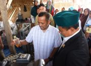 Wagub Jabar Motivasi Pengelola Bank Sampah “Hade Jaya” di Garut