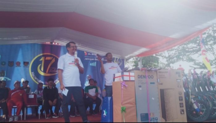 Wabup Garut Lepas Peserta Jalan Santai HUT Kecamatan Tarogong Kidul Ke-17