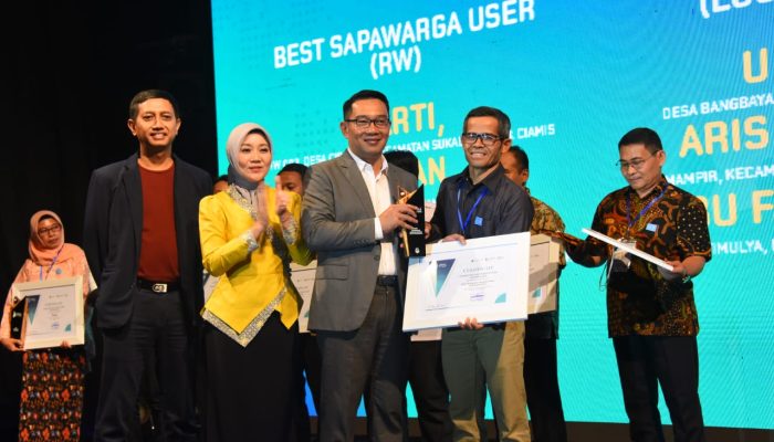 Diskominfo Garut Raih Penghargaan Jabar Digital Innovation Awards 2019