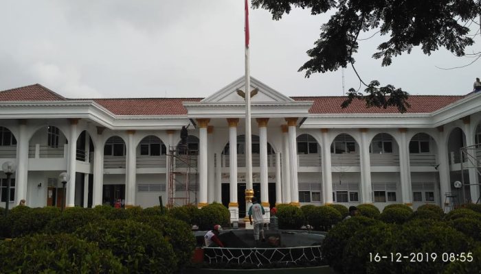 Heboh di Medsos, Bangunan SMKN 1 Garut Mirip Istana Negara