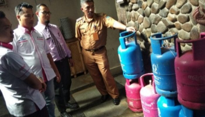 Pertamina Sidak Penggunaan Gas di Rumah Makan dan Hotel di Garut