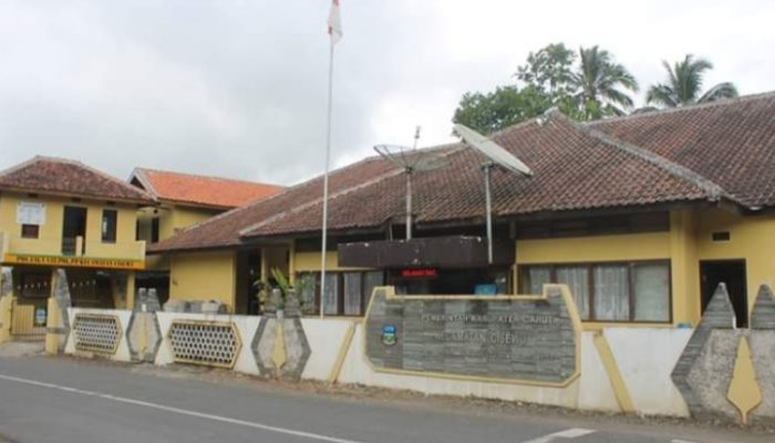 Camat Belum Definitif, Warga Cisewu Kesulitan Membuat Surat Pertanahan