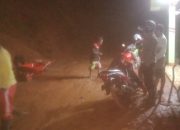Ruas Jalan Penghubung Tiga Kampung di Cisewu Tertutup Longsor
