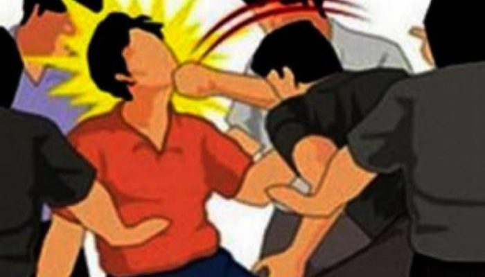 Seorang Pria di Selaawi Jadi Bulan-bulanan Massa Setelah Kepergok Mencuri di Rumah Bidan
