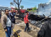 Terpercik Api Mesin Gergaji, Toko Material Kayu di Garut Terbakar