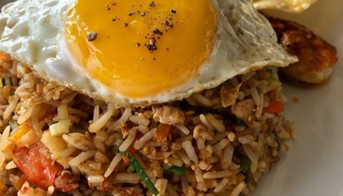 Nasi Goreng Jadi Hidangan di Kelas Ekonomi Qatar Airways