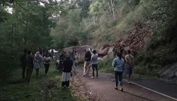 Jalur Selatan Pameungpeuk-Garut Sudah Kembali Normal, Warga Tetap Diminta Waspada