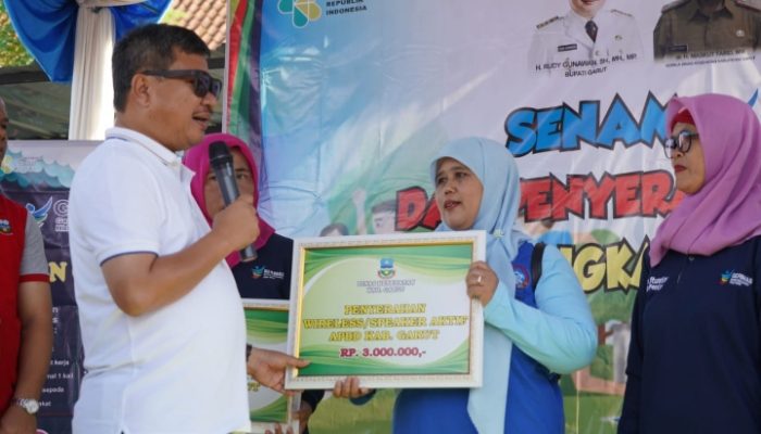 100 Posyandu di Garut Peroleh Bantuan Wireless dan Amplifier