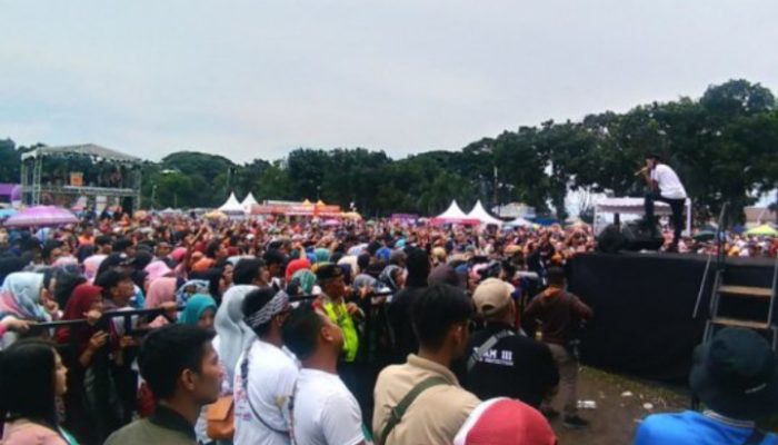 Dengan Vokalis Baru, Ada Band Tampil Memukau di Hadapan Publik Garut