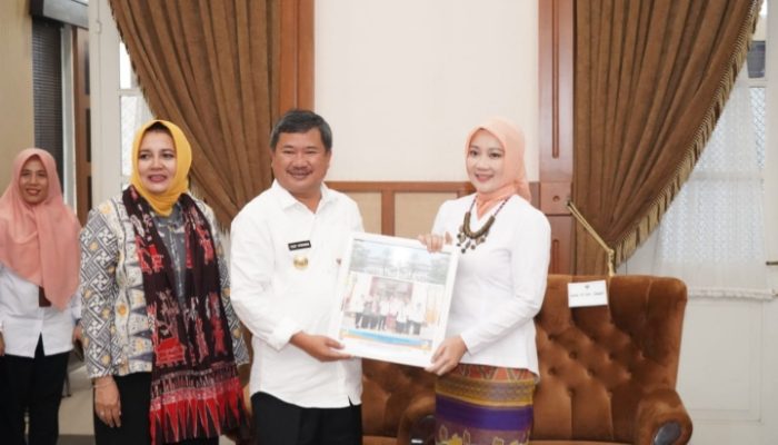 Atalia Ber-Sarling di Garut, Disambut Antusiasme Warga