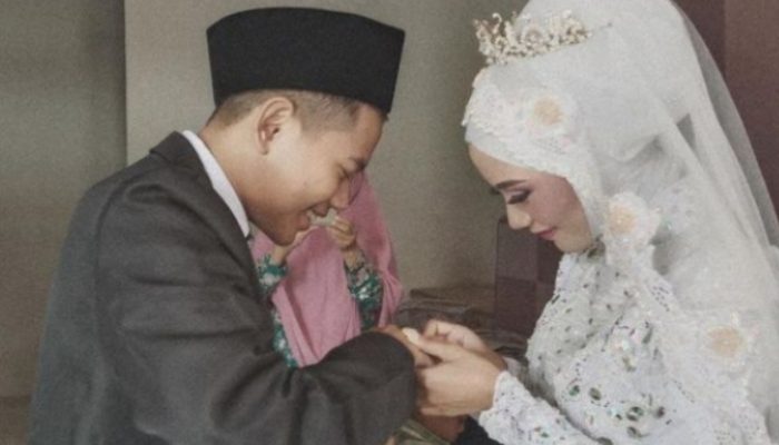 Wanita Asal Garut Ini Dihina Netizen Setelah Ditikah Tegar Septian