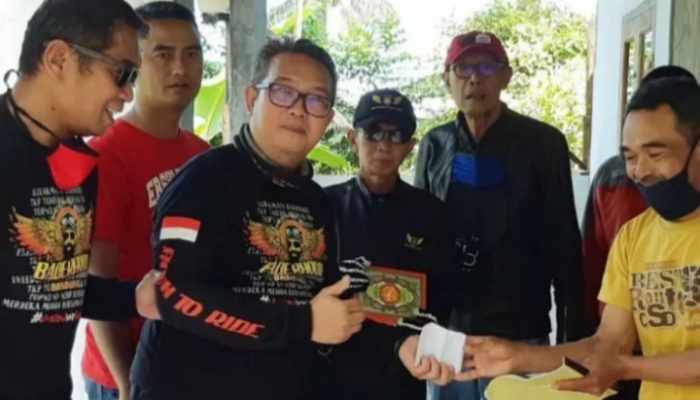 Komunitas Motor Bagikan Al Quran ke Dua Masjid di Pelosok Garut