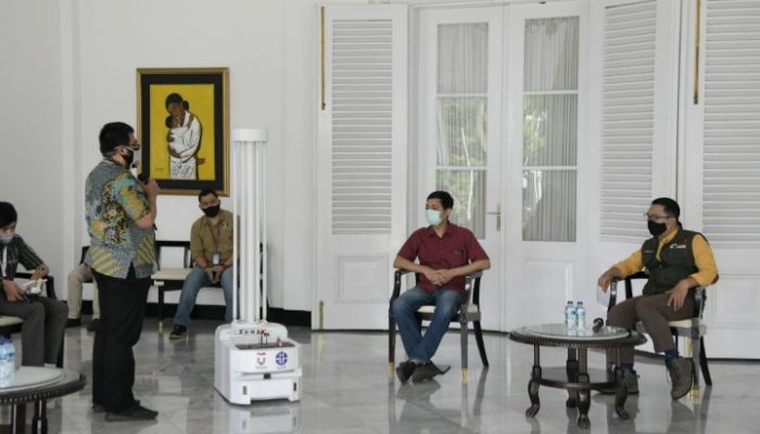 Hebat, RS Rujukan Covid-19 Akan Gunakan Robot Disinfektan Ultraviolet